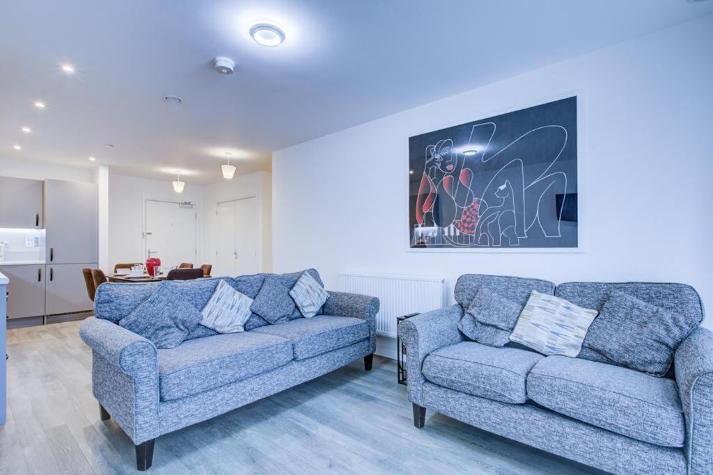 Апартаменты Luxury 2 Bed Flat In A New Block In East Acton Лондон Экстерьер фото
